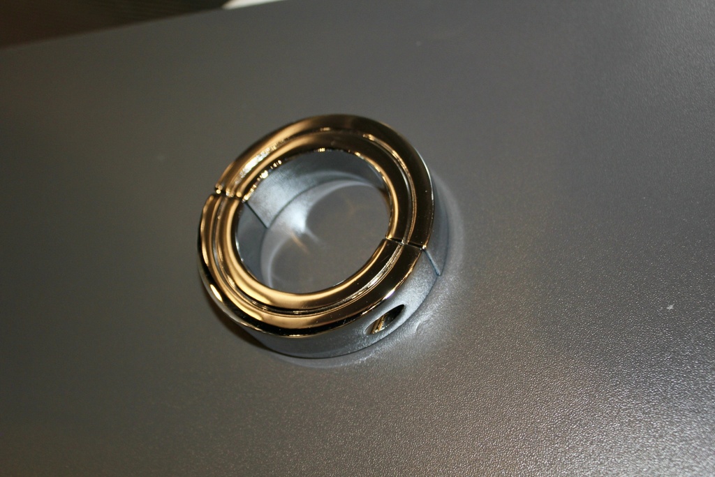 GAYT*GEAR COCKRING HINGED W/ KEY