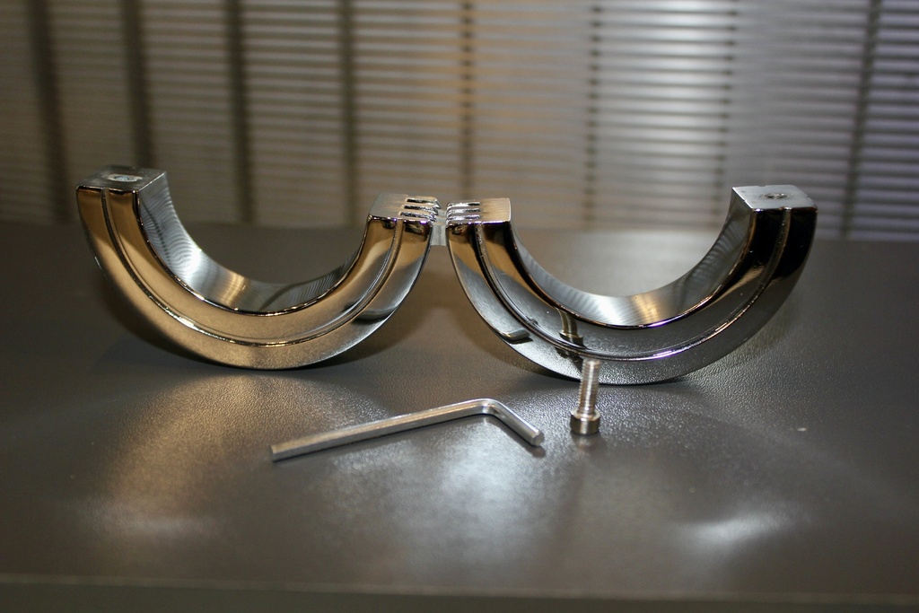 GAYT*GEAR COCKRING HINGED W/ KEY