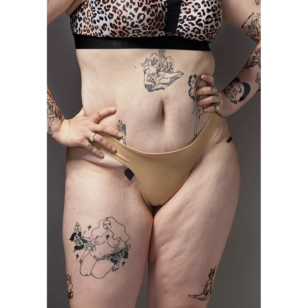 UNTAG TUCKING THONG EXTRA STRONG