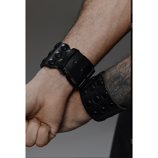 [P0023656] PROVOCATEUR LEATHER CUFF ALEX